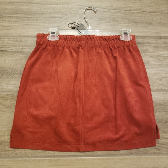 BCBG mini skirt - Picture 4 of 11